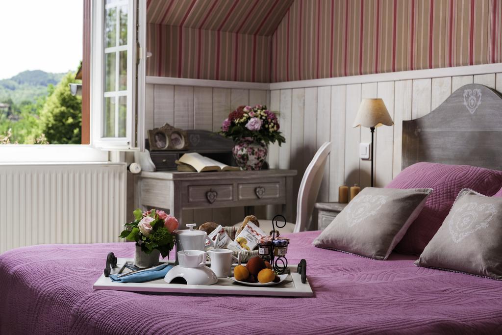 Hostellerie Belle Rive Gagnac-sur-Cere 部屋 写真